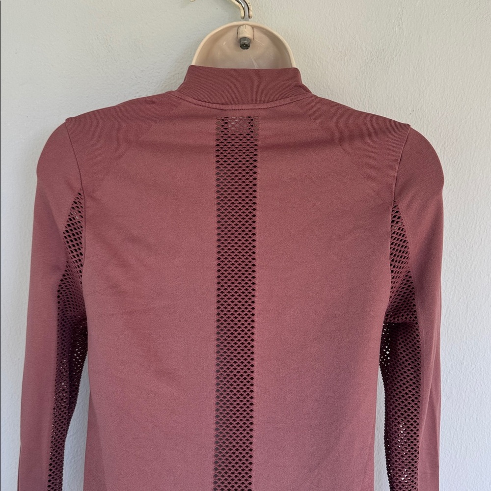 PINK Victoria’s Secret mauve seamless mesh full zip knit track jacket small - Picture 11 of 14